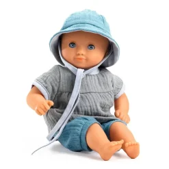 Conjunto camisa y pantalón azul verano 32cm con gorro<Djeco